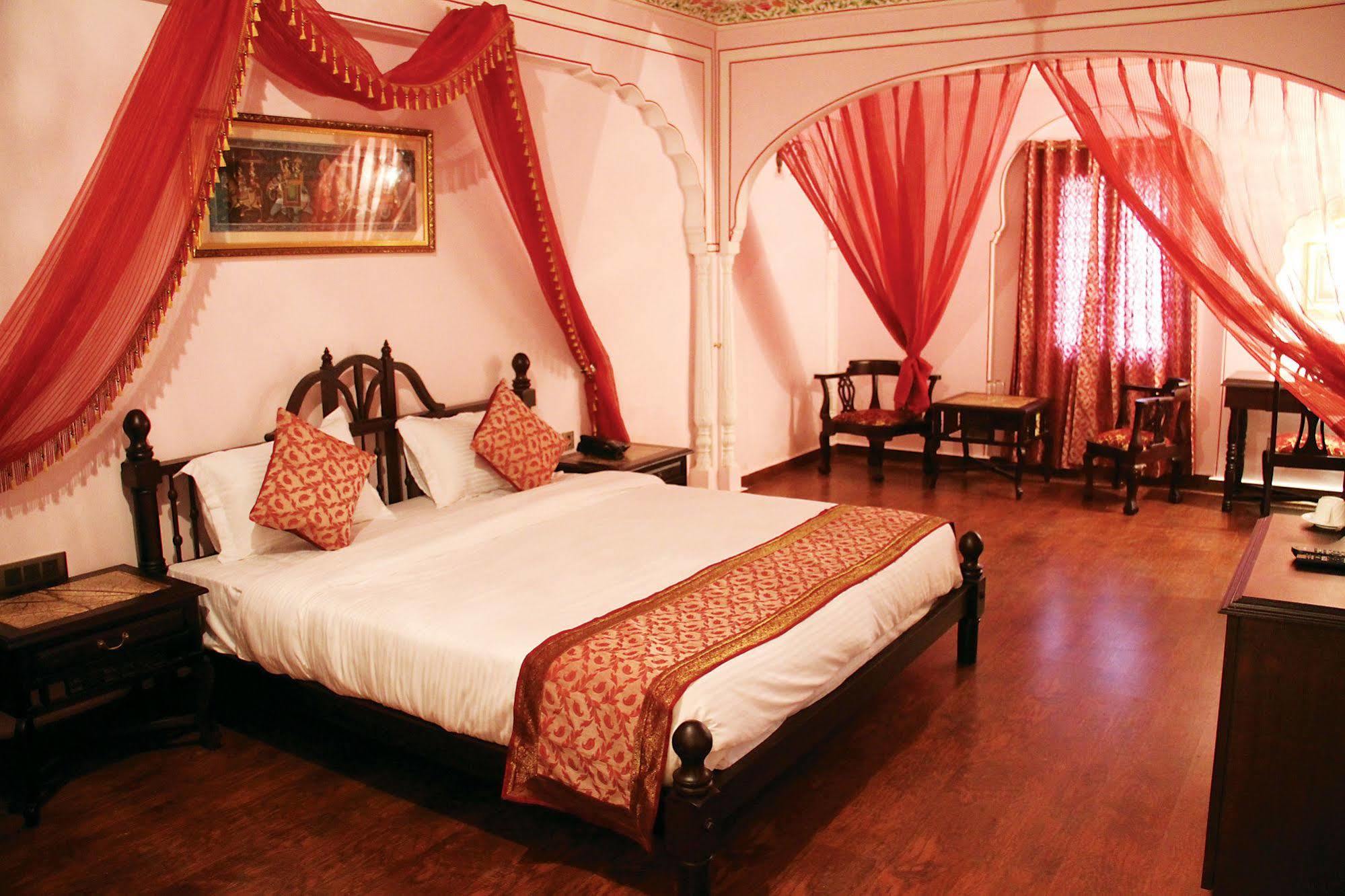 Welcomheritage Traditional Haveli Jaipur Ngoại thất bức ảnh